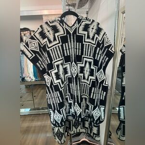 NWOT Pendleton Poncho